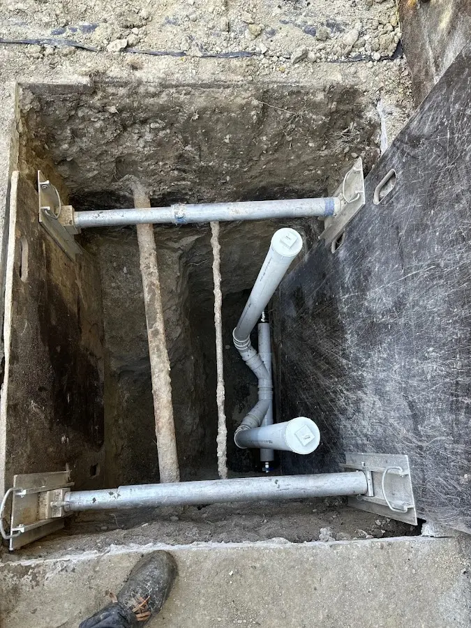 Experienced plumber completing Gas Line Repair work in Fort Pierce